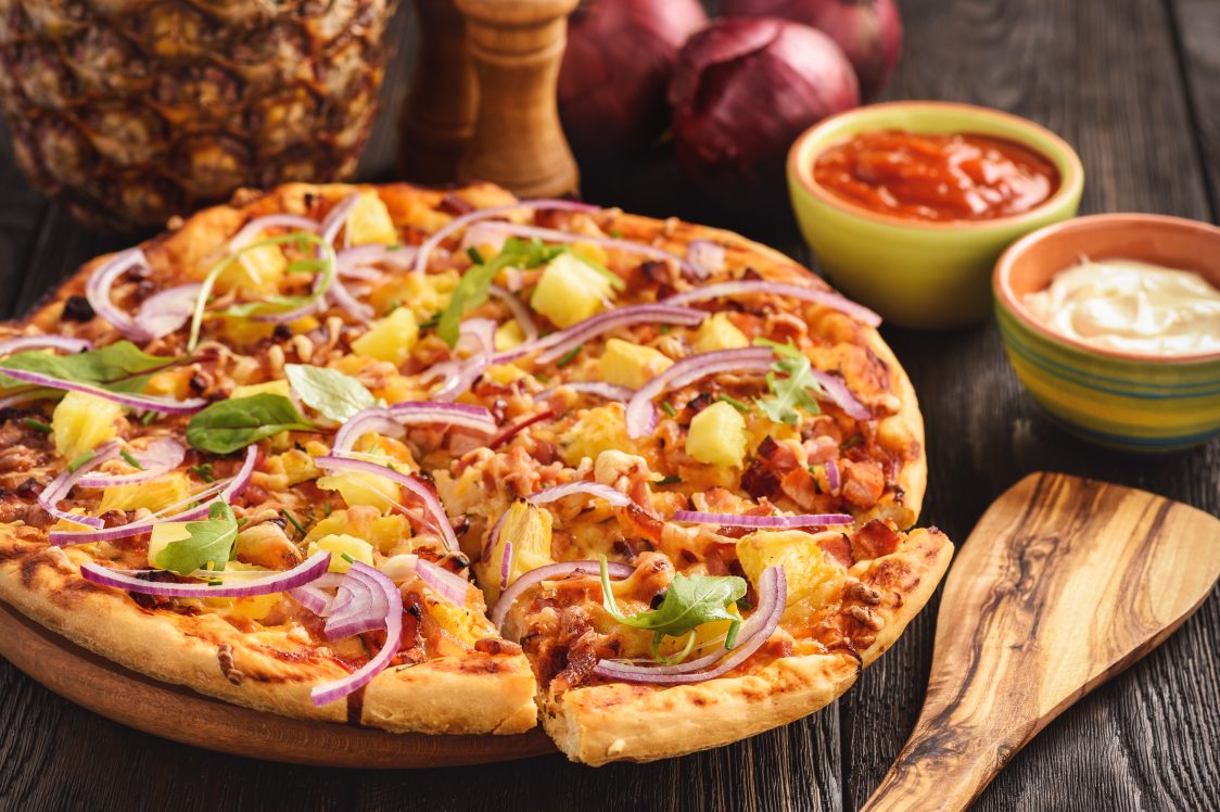 Bacon & Pineapple Pizza - Fischer's